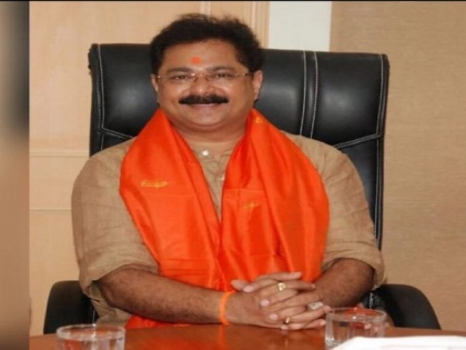 Sena leader Adesh Bandekar reappointed as Sri Siddhivinayak Temple trust Chairman | Sena leader Adesh Bandekar reappointed as Sri Siddhivinayak Temple trust Chairman