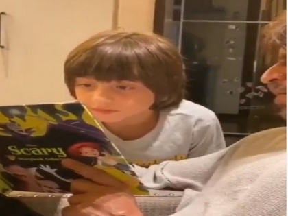 SRK reads AbRam 'scary' stories on his 7th birthday | SRK reads AbRam 'scary' stories on his 7th birthday