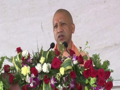 Yogi Adityanath urges people to follow examples set by Mahatma Gandhi | Yogi Adityanath urges people to follow examples set by Mahatma Gandhi