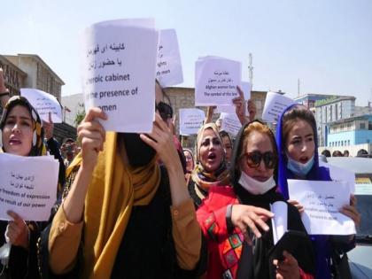 Rights group holds public rally in Kabul urging for women's rights | Rights group holds public rally in Kabul urging for women's rights