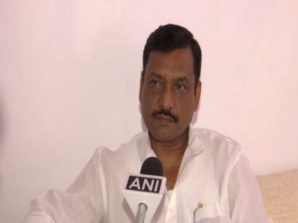 Terming COVID-19 vaccine as BJP vaccine is insult to scientists: Cong MP | Terming COVID-19 vaccine as BJP vaccine is insult to scientists: Cong MP