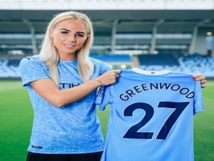 Man City Women sign England defender Alex Greenwood on 3-year deal | Man City Women sign England defender Alex Greenwood on 3-year deal