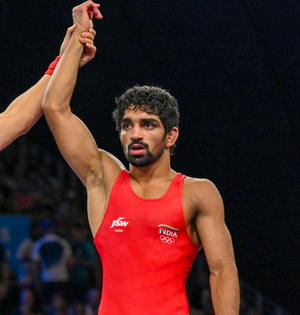 Paris Olympics: Aman Sehrawat enters semifinals of men's 57kg freestyle wrestling | Paris Olympics: Aman Sehrawat enters semifinals of men's 57kg freestyle wrestling