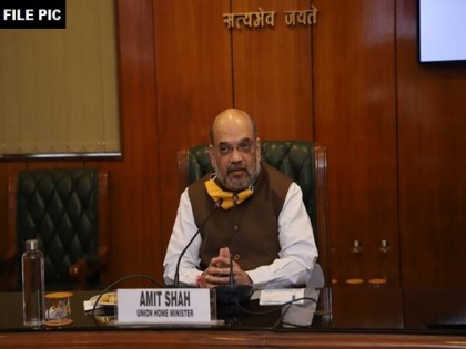 Home Minister's tweet of scrapping broadband, mobile services in J-K, Ladakh fake: MHA | Home Minister's tweet of scrapping broadband, mobile services in J-K, Ladakh fake: MHA