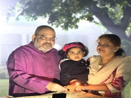 Shah celebrates Diwali by lighting lamps; pays respect to jawans | Shah celebrates Diwali by lighting lamps; pays respect to jawans Shah celebrates Diwali by lighting lamps; pays respect to jawans | Shah celebrates Diwali by lighting lamps; pays respect to jawans
