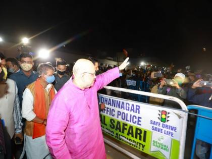 Amit Shah reaches West Bengal for two-day visit, welcomed by BJP leaders at Kolkata airport | Amit Shah reaches West Bengal for two-day visit, welcomed by BJP leaders at Kolkata airport Amit Shah reaches West Bengal for two-day visit, welcomed by BJP leaders at Kolkata airport | Amit Shah reaches West Bengal for two-day visit, welcomed by BJP leaders at Kolkata airport