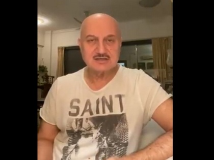 Anupam Kher's mother shifts to isolation ward, brother's family in-home quarantine after COVID diagnosis | Anupam Kher's mother shifts to isolation ward, brother's family in-home quarantine after COVID diagnosis