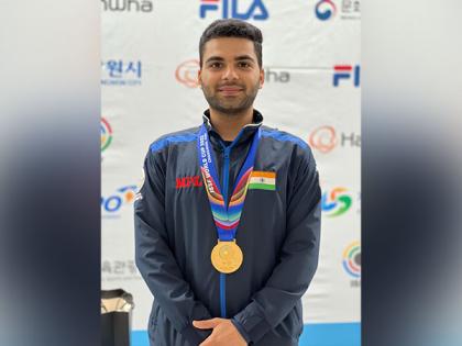 Arjun Babuta wins gold in Men's 10m Air Rifle at Changwon Shooting World Cup | Arjun Babuta wins gold in Men's 10m Air Rifle at Changwon Shooting World Cup