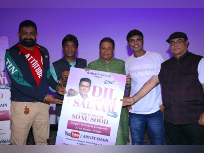 Vegetable seller to singer, Arun Kumar Nikam launched tribute song to Sonu Sood | Vegetable seller to singer, Arun Kumar Nikam launched tribute song to Sonu Sood