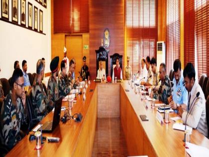 Eastern Army Commander, Arunachal CM, Guv attend security review meeting | Eastern Army Commander, Arunachal CM, Guv attend security review meeting