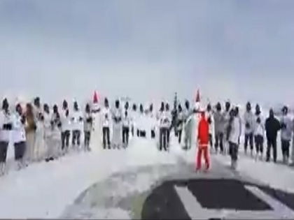 Video of Army jawans celebrate Christmas, singing Jingle Bells in freezing cold near LoC wins hearts | Video of Army jawans celebrate Christmas, singing Jingle Bells in freezing cold near LoC wins hearts