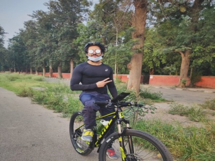 Ayushman Khurrana's latest fitness pleasure is cycling! | Ayushman Khurrana's latest fitness pleasure is cycling!