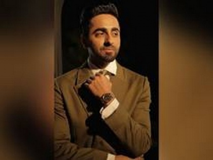Ayushmann has a special surprise for all the mothers out there! | Ayushmann has a special surprise for all the mothers out there!