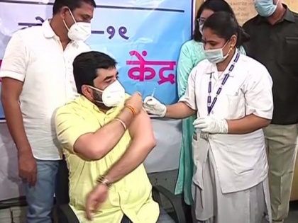 Third phase of COVID-19 vaccination drive starts in Pune | Third phase of COVID-19 vaccination drive starts in Pune