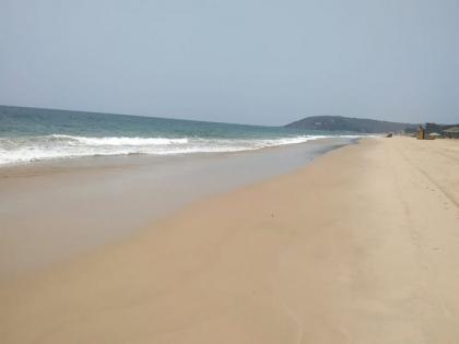 Stay away from rocky areas and cliffs, avoid venturing into sea: Goa's lifeguard agency | Stay away from rocky areas and cliffs, avoid venturing into sea: Goa's lifeguard agency
