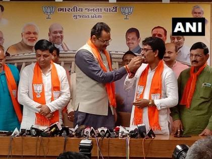 Alpesh Thakor, Dhavalsinh Zala join BJP | Alpesh Thakor, Dhavalsinh Zala join BJP