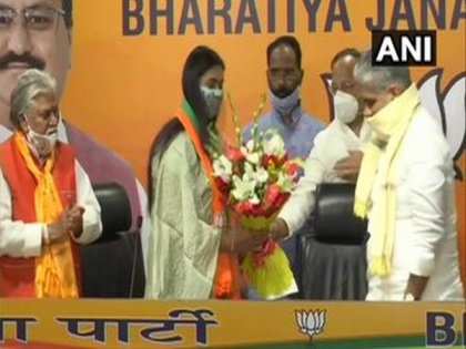 Shooter Shreyasi Singh, daughter of ex-union minister, joins BJP | Shooter Shreyasi Singh, daughter of ex-union minister, joins BJP