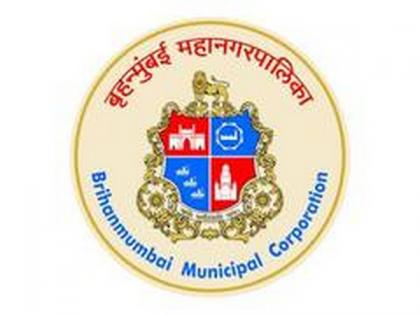Income Tax Dept raids BMC contractors, others in Mumbai | Income Tax Dept raids BMC contractors, others in Mumbai