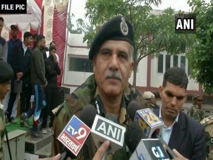 BSF denies reports of Pakistan aircraft entering Indian airspace | BSF denies reports of Pakistan aircraft entering Indian airspace BSF denies reports of Pakistan aircraft entering Indian airspace | BSF denies reports of Pakistan aircraft entering Indian airspace