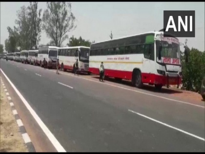 We will remain at Agra border with buses till 4 pm on May 20: Congress to UP govt | We will remain at Agra border with buses till 4 pm on May 20: Congress to UP govt