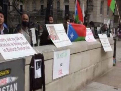 Protest outside Boris Johnson's residence against enforced disappearances in Balochistan | Protest outside Boris Johnson's residence against enforced disappearances in Balochistan