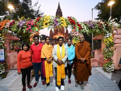 Mauritius President visits Mahabodhi Temple | Mauritius President visits Mahabodhi Temple Mauritius President visits Mahabodhi Temple | Mauritius President visits Mahabodhi Temple