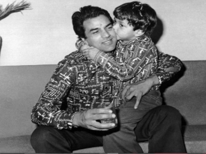 Bobby Deol digs out throwback picture with Dharmendra on his 85th birthday | Bobby Deol digs out throwback picture with Dharmendra on his 85th birthday