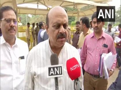 Karnataka Home Minister asks police to enhance security of UT Khadar, Tanveer Sait | Karnataka Home Minister asks police to enhance security of UT Khadar, Tanveer Sait Karnataka Home Minister asks police to enhance security of UT Khadar, Tanveer Sait | Karnataka Home Minister asks police to enhance security of UT Khadar, Tanveer Sait