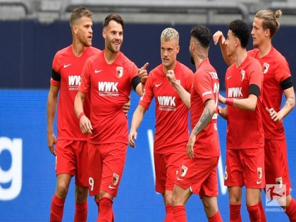 Bundesliga: Augsburg stun Schalke by 3-0, fourth defeat in five games for Royal Blues | Bundesliga: Augsburg stun Schalke by 3-0, fourth defeat in five games for Royal Blues