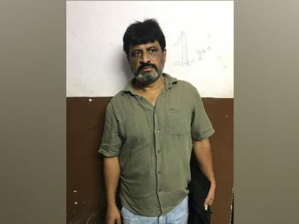 Bengaluru CCB arrests one in illegal money lending case, recovers Rs 22 lakh | Bengaluru CCB arrests one in illegal money lending case, recovers Rs 22 lakh Bengaluru CCB arrests one in illegal money lending case, recovers Rs 22 lakh | Bengaluru CCB arrests one in illegal money lending case, recovers Rs 22 lakh