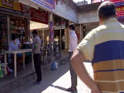 People in Chandigarh throng to grocery stores after curfew relaxation | People in Chandigarh throng to grocery stores after curfew relaxation