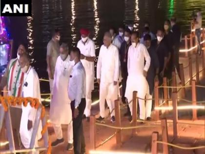 Rs 1500 cr transferred into banks accounts of farmers on State Foundation Day of Chhattisgarh | Rs 1500 cr transferred into banks accounts of farmers on State Foundation Day of Chhattisgarh Rs 1500 cr transferred into banks accounts of farmers on State Foundation Day of Chhattisgarh | Rs 1500 cr transferred into banks accounts of farmers on State Foundation Day of Chhattisgarh