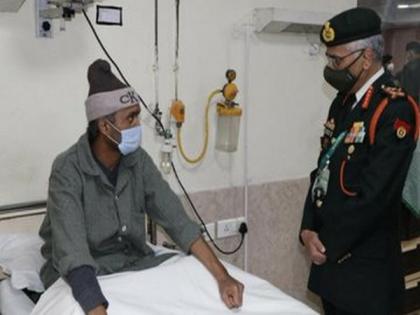 General Naravane visits Army hospital in Delhi | General Naravane visits Army hospital in Delhi General Naravane visits Army hospital in Delhi | General Naravane visits Army hospital in Delhi