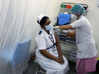 Karnataka becomes 1st state to vaccinate over 2 lakh healthcare workers against COVID-19 | Karnataka becomes 1st state to vaccinate over 2 lakh healthcare workers against COVID-19