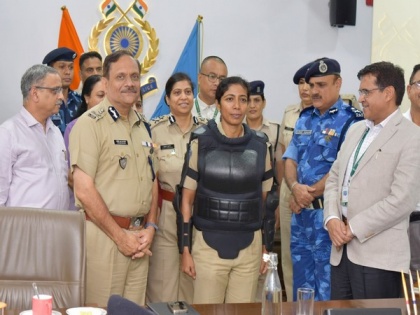 CRPF DG unveils protective gear for lady troopers | CRPF DG unveils protective gear for lady troopers