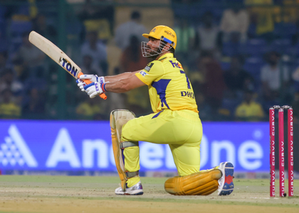 IPL 2026: 'His strength in death overs is second to none,' says Du Plessis on Dhoni's batting position | IPL 2026: 'His strength in death overs is second to none,' says Du Plessis on Dhoni's batting position
