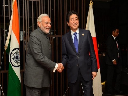PM Modi invites Shinzo Abe, his wife to visit India | PM Modi invites Shinzo Abe, his wife to visit India