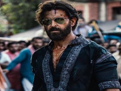 Hrithik Roshan unveils his first look from upcoming 'Vikram Vedha' remake | Hrithik Roshan unveils his first look from upcoming 'Vikram Vedha' remake