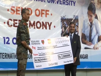 300 students selected to pursue studies in Rajasthan's Mewar University get warm send-off from Army in J-K | 300 students selected to pursue studies in Rajasthan's Mewar University get warm send-off from Army in J-K