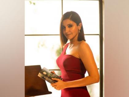 Anushka Sharma treats fans with a goofy BTS video from the shoot | Anushka Sharma treats fans with a goofy BTS video from the shoot Anushka Sharma treats fans with a goofy BTS video from the shoot | Anushka Sharma treats fans with a goofy BTS video from the shoot