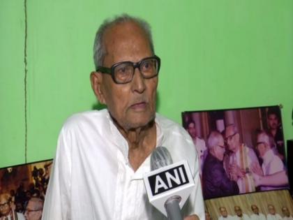98-yr-old freedom fighter who contributed to Quit India movement honoured by government | 98-yr-old freedom fighter who contributed to Quit India movement honoured by government 98-yr-old freedom fighter who contributed to Quit India movement honoured by government | 98-yr-old freedom fighter who contributed to Quit India movement honoured by government