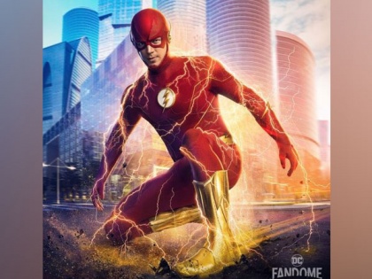 Barry Allen gets updated comic canon golden boots ahead of 'The Flash' season 8 premiere | Barry Allen gets updated comic canon golden boots ahead of 'The Flash' season 8 premiere