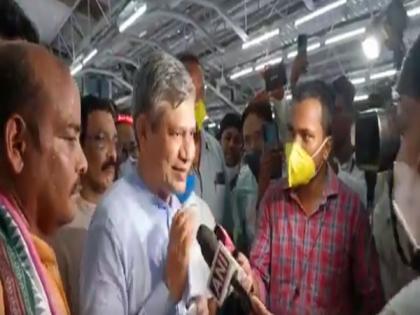Part of Bhubaneswar station to be developed soon, says Railway Minister | Part of Bhubaneswar station to be developed soon, says Railway Minister