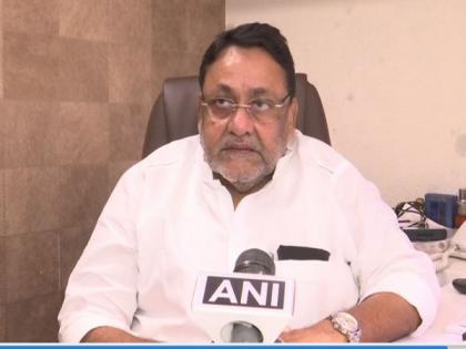 Nawab Malik slams Narayan Rane for 'derogatory remarks' against Uddhav Thackeray | Nawab Malik slams Narayan Rane for 'derogatory remarks' against Uddhav Thackeray Nawab Malik slams Narayan Rane for 'derogatory remarks' against Uddhav Thackeray | Nawab Malik slams Narayan Rane for 'derogatory remarks' against Uddhav Thackeray