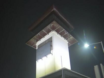 Smog tower near Delhi's Anand Vihar metro station to be inagurated tomorrow | Smog tower near Delhi's Anand Vihar metro station to be inagurated tomorrow