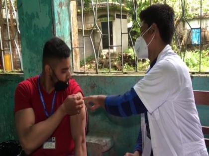 West Bengal: Covid vaccination camp organised at Siliguri College by municipal corporation | West Bengal: Covid vaccination camp organised at Siliguri College by municipal corporation