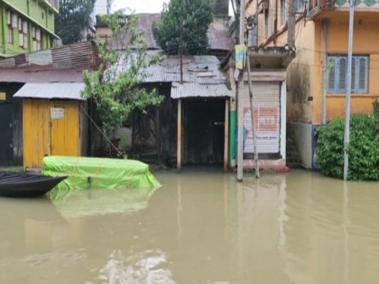 West Bengal: Overflowing Silaboti river inundates villages, farming lands in Ghatal | West Bengal: Overflowing Silaboti river inundates villages, farming lands in Ghatal