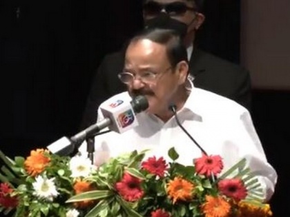 Farmers problems should not be linked to politics: VP Venkaiah | Farmers problems should not be linked to politics: VP Venkaiah
