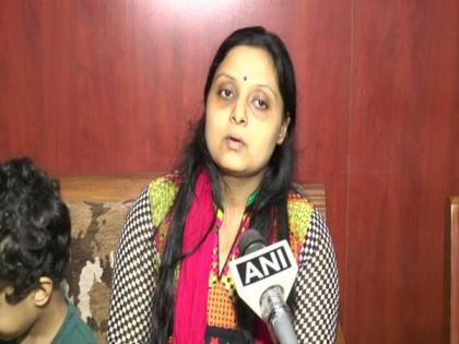 Gorakhpur hotel raid: Aftering meeting UP CM, victim's wife says case to be transferred to Kanpur | Gorakhpur hotel raid: Aftering meeting UP CM, victim's wife says case to be transferred to Kanpur