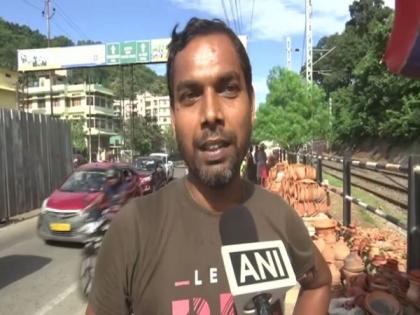 Ahead of Deepawali, Guwahati's earthen lamp seller hoping for good business | Ahead of Deepawali, Guwahati's earthen lamp seller hoping for good business Ahead of Deepawali, Guwahati's earthen lamp seller hoping for good business | Ahead of Deepawali, Guwahati's earthen lamp seller hoping for good business